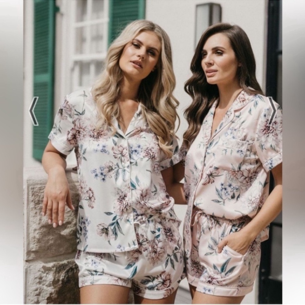 NWT LE ROSE Satin Floral Pajama Set Sz Small Pink Sleep Shorts Bridal Bridesmaid